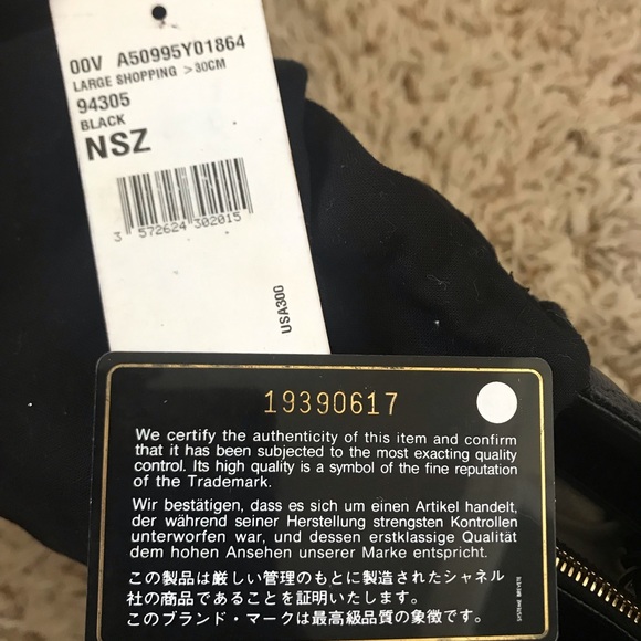 Authentic Chanel Caviar Gold Chain GST - Picture 7 of 13